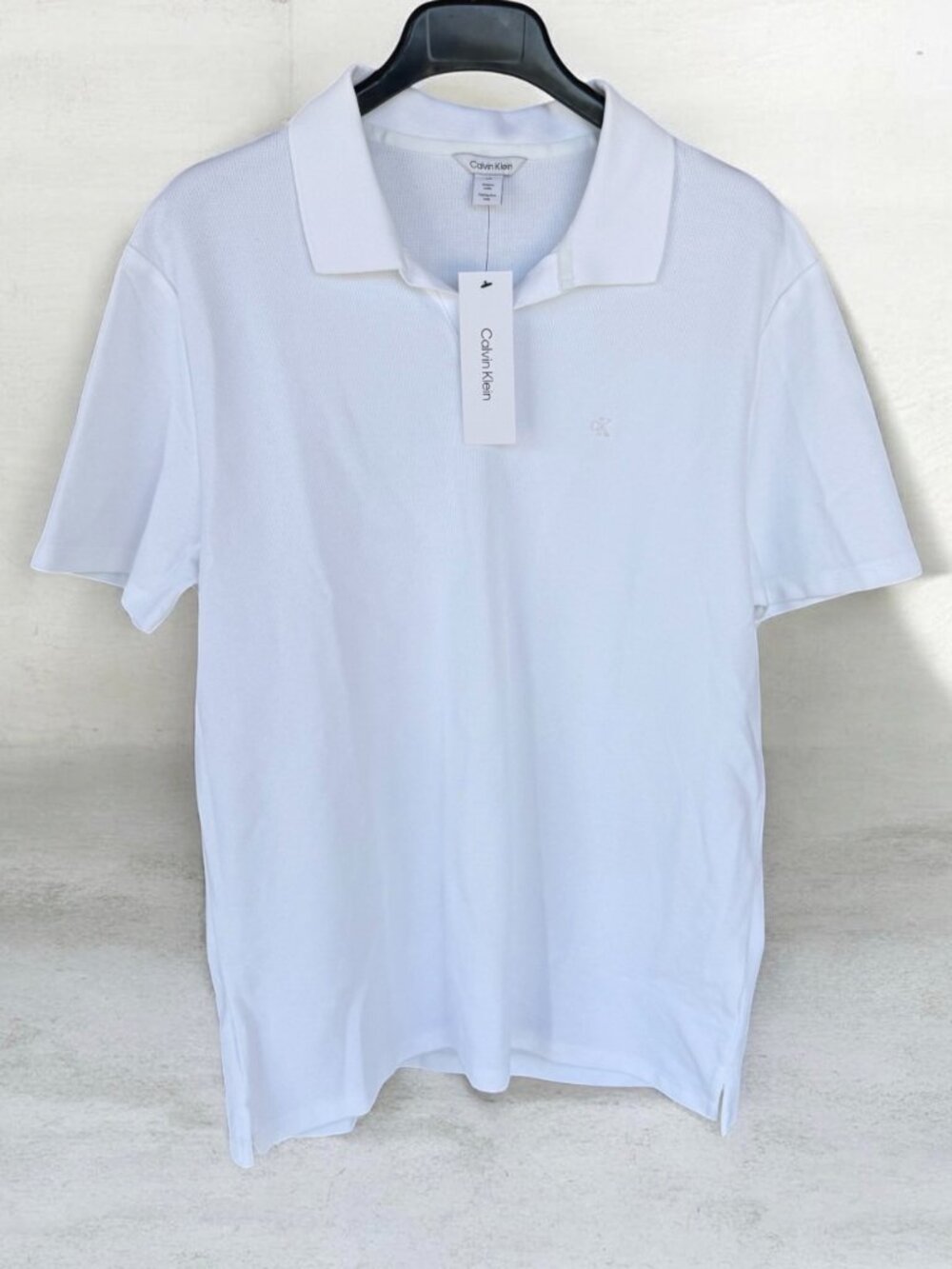Calvin Klein Men's Liquid Touch Polo Shirt White Men's Large Classic Fit NWT